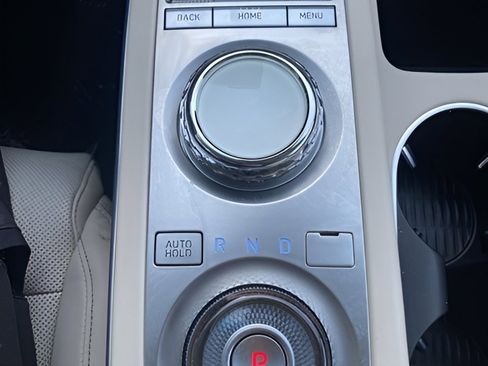 Used 2023 Genesis GV70 2.5T w/ Select Package image 23