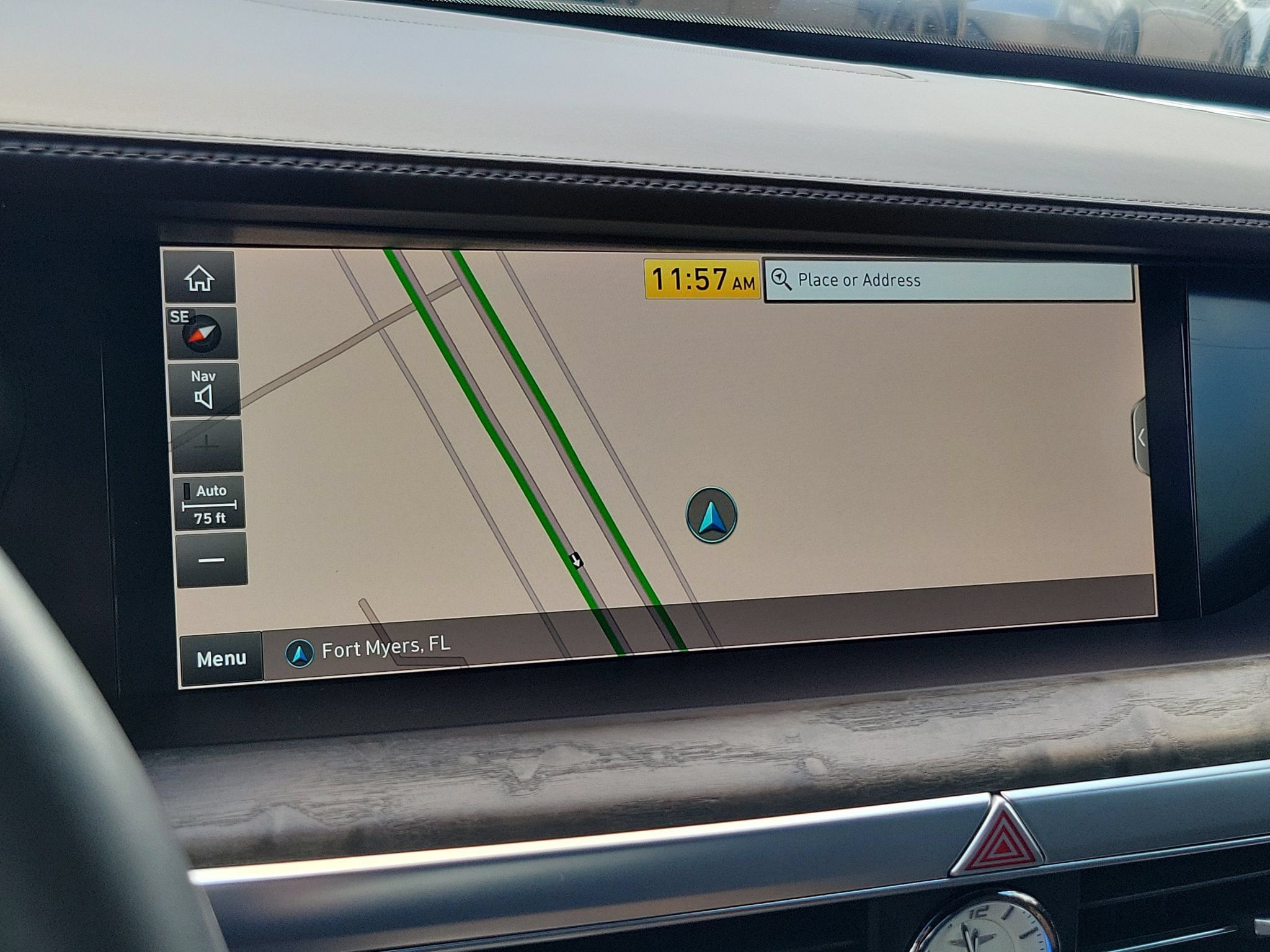 Used 2020 Genesis G90 3.3T Premium RWD image 28