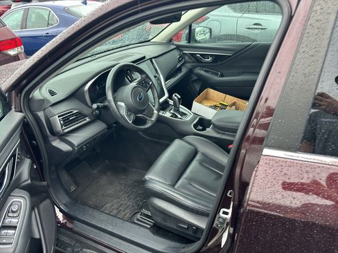 Used 2023 Subaru Outback Limited AWD/4WD image 6