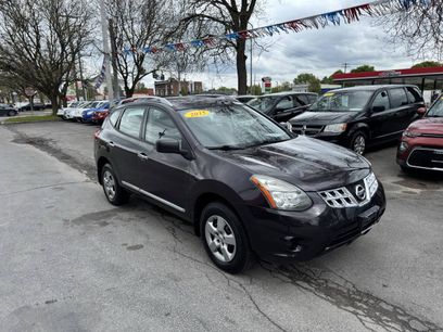 Used 2015 Nissan Rogue S w/ Convenience Package