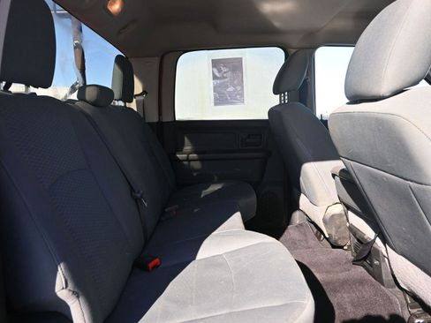 Used 2018 RAM 3500 Tradesman w/ Chrome Appearance Group image 11