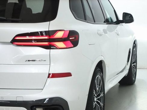 Used 2024 BMW X5 xDrive50e w/ Executive Package AWD/4WD image 47