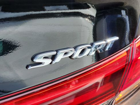 Used 2024 Honda Civic Sport image 29