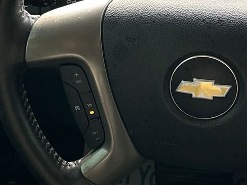 Used 2013 Chevrolet Suburban LT image 29