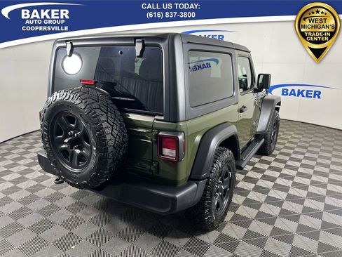Used 2022 Jeep Wrangler Sport image 9