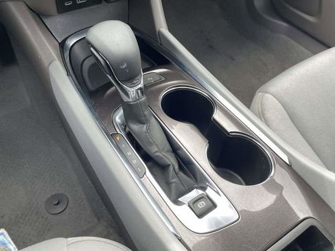 Used 2025 Chevrolet Malibu LT image 18