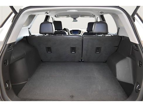 Used 2022 GMC Terrain SLT image 18