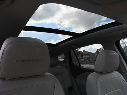 Used 2018 GMC Terrain Denali image 25