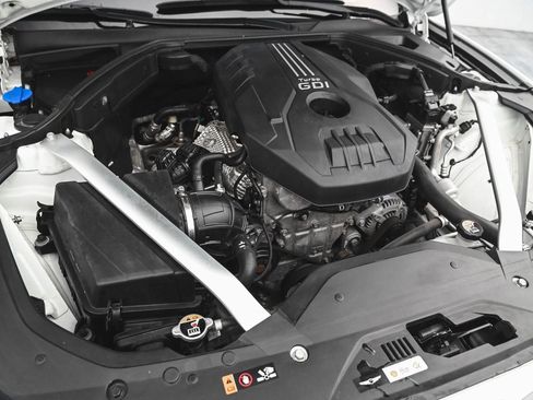 Used 2023 Genesis G70 2.0T image 34