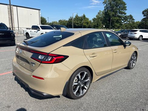 Used 2025 Honda Civic Sport Touring image 9