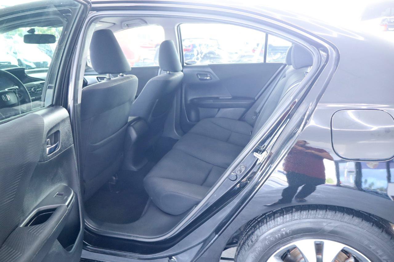 Used 2015 Honda Accord LX image 28