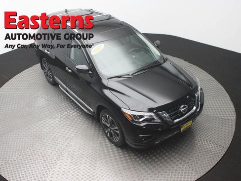 Used 2020 Nissan Pathfinder Platinum w/ Cargo Package AWD/4WD image 3