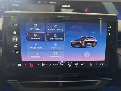 Used 2024 Lincoln Nautilus Reserve w/ Equipment Group 202A image 26