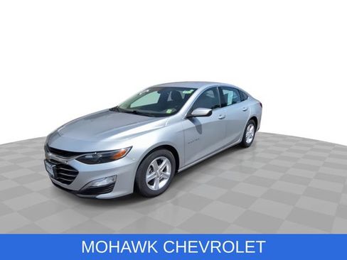 Used 2022 Chevrolet Malibu LS FWD image 4
