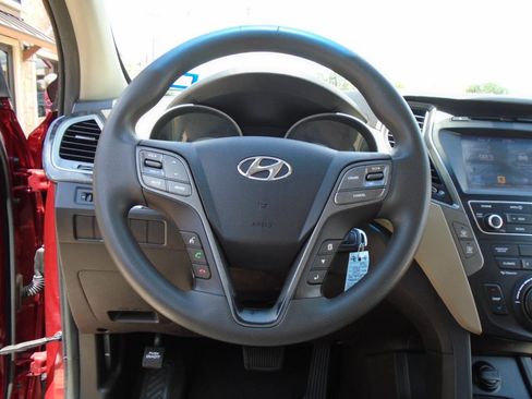 Used 2017 Hyundai Santa Fe Sport FWD image 15