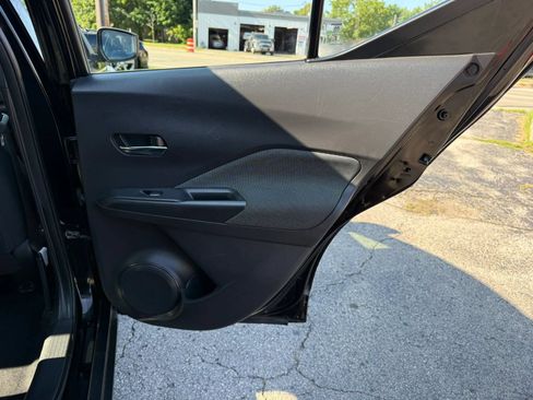 Used 2018 Nissan Kicks SV w/ Exterior Package FWD image 16
