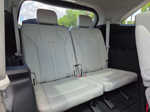 Used 2023 Kia Sorento SX AWD/4WD image 20