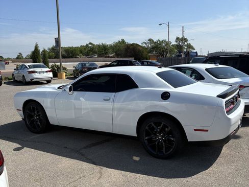 Used 2023 Dodge Challenger SXT w/ Blacktop Package image 15