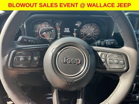 Used 2026 Jeep Wrangler Unlimited Rubicon w/ Technology Group AWD/4WD image 17