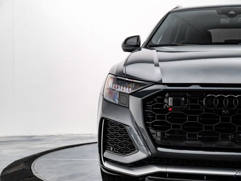 Used 2022 Audi RS Q8 image 23