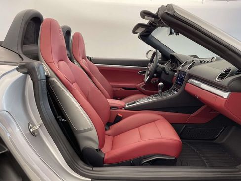 Used 2022 Porsche 718 Boxster GTS RWD image 19