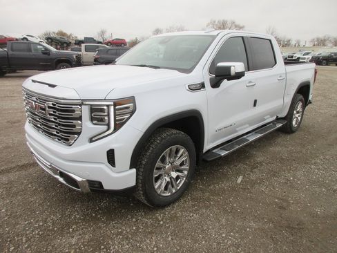 New 2026 GMC Sierra 1500 Denali image 11