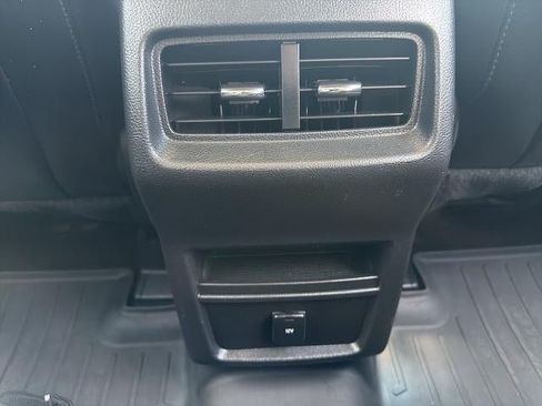 Used 2018 Ford Edge Titanium AWD/4WD image 19
