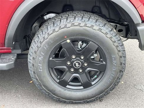 New 2025 Ford Bronco 4-Door image 14