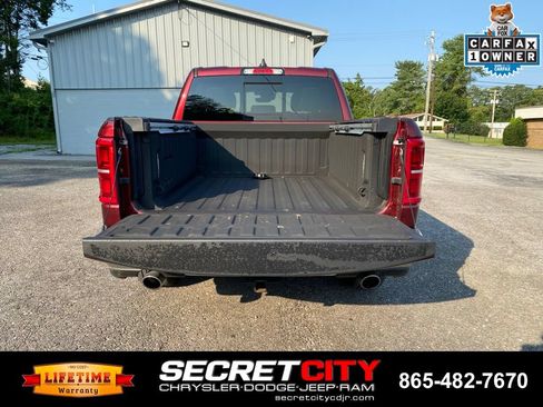 Used 2025 RAM 1500 Limited AWD/4WD image 9