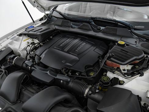 Used 2012 Jaguar XJ L image 49