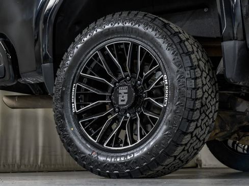 Used 2023 GMC Sierra 2500 SLE w/ SLE Value Package; image 54