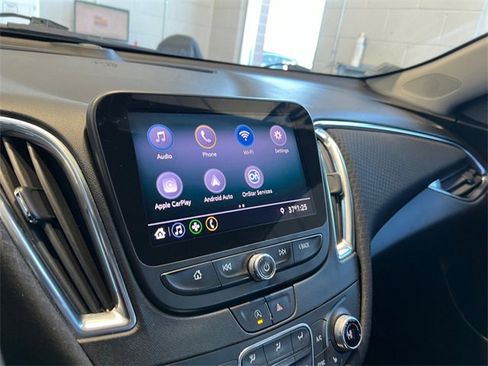 Used 2020 Chevrolet Malibu LT image 20