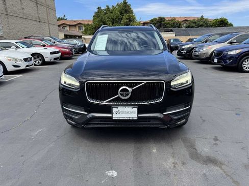 Used 2017 Volvo XC90 T5 Momentum w/ Vision Package AWD/4WD image 10