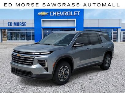 New 2025 Chevrolet Traverse LT w/ Driver Confidence Package