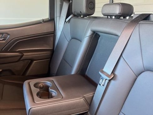 Used 2023 Chevrolet Colorado LT w/ LT Convenience Package III image 34