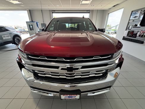 Used 2021 Chevrolet Silverado 1500 LTZ AWD/4WD image 5