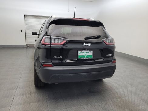 Used 2019 Jeep Cherokee Latitude w/ Popular Appearance Group AWD/4WD image 6