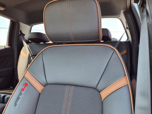 New 2026 GMC Canyon AT4 image 15