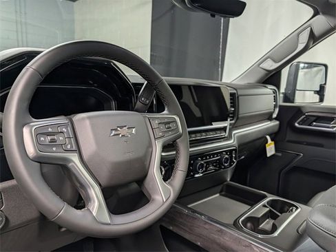 New 2026 Chevrolet Silverado 2500 LTZ image 21