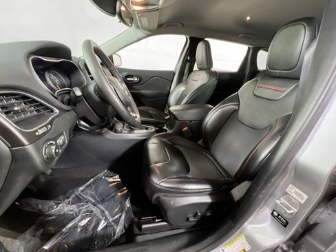 Used 2022 Jeep Cherokee Trailhawk w/ Trailer Tow Group image 20