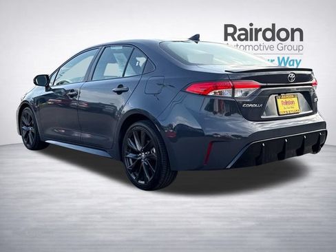 Used 2024 Toyota Corolla SE w/ SE Premium Package FWD image 10