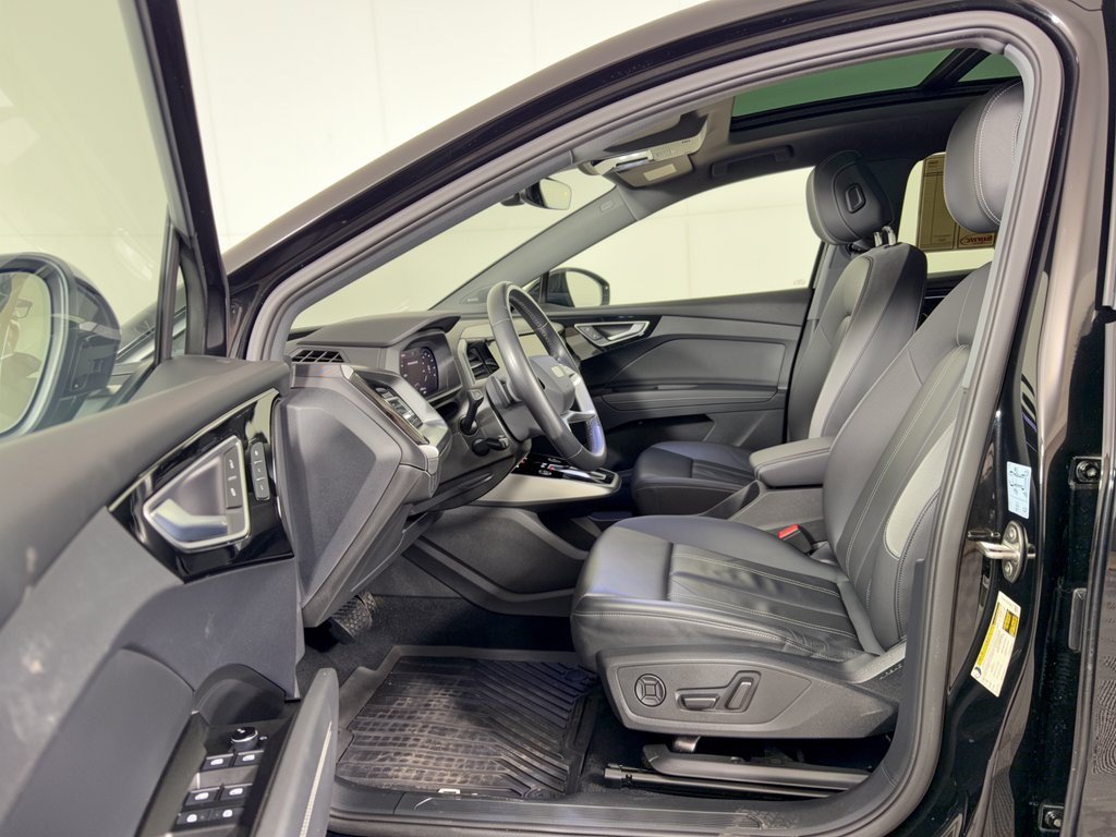 Used 2023 Audi Q4 e-tron Premium Plus w/ Premium Plus RWD image 5