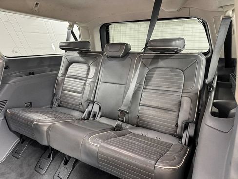 Used 2019 Lincoln Navigator L Black Label w/ Cargo Package AWD/4WD image 9