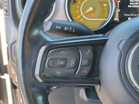 Used 2022 Jeep Wrangler Unlimited Sport w/ Sun And Sound Package AWD/4WD image 27