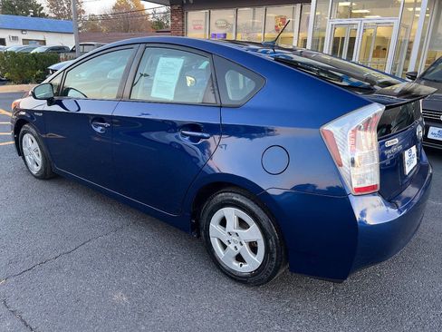 Used 2010 Toyota Prius Five image 12