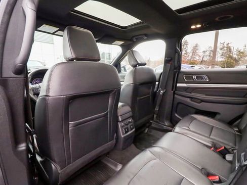 Used 2018 Ford Explorer Sport w/ Equipment Group 401A image 33