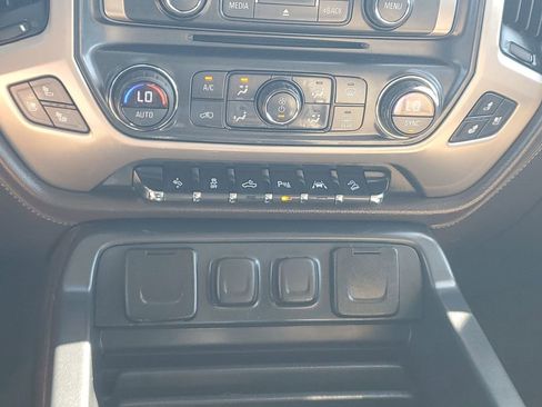 Used 2018 GMC Sierra 1500 Denali image 34
