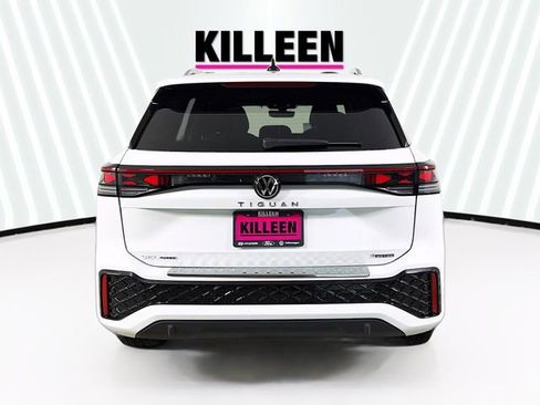 New 2026 Volkswagen Tiguan SEL R-Line image 6