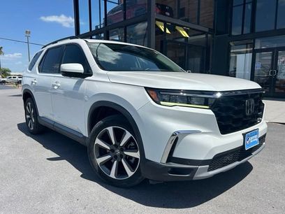 Used 2025 Honda Pilot Elite