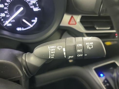 Used 2025 Toyota Sienna XLE w/ XLE Plus Package image 32